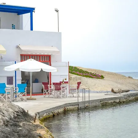 Miramare Luxury Suites Pachaina