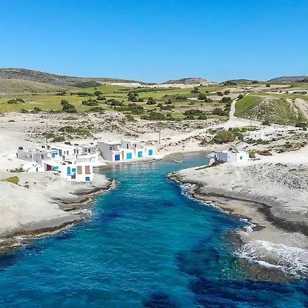 Miramare Luxury Suites Pachaina