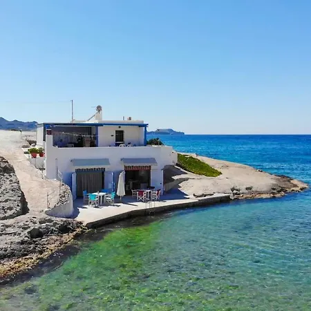 Daire Miramare Luxury Suites Pachaina